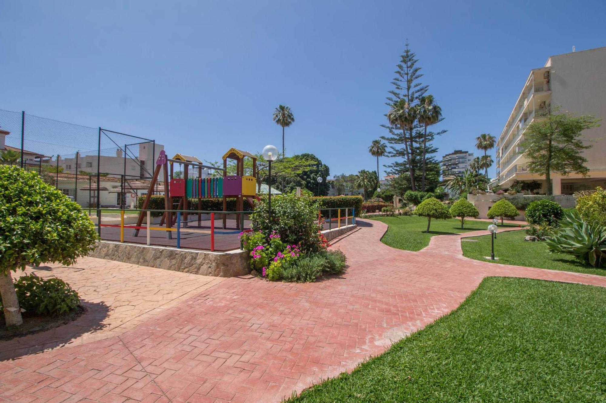 Carihuela Palace 417 By Ivi Real Estate Торремолинос Экстерьер фото