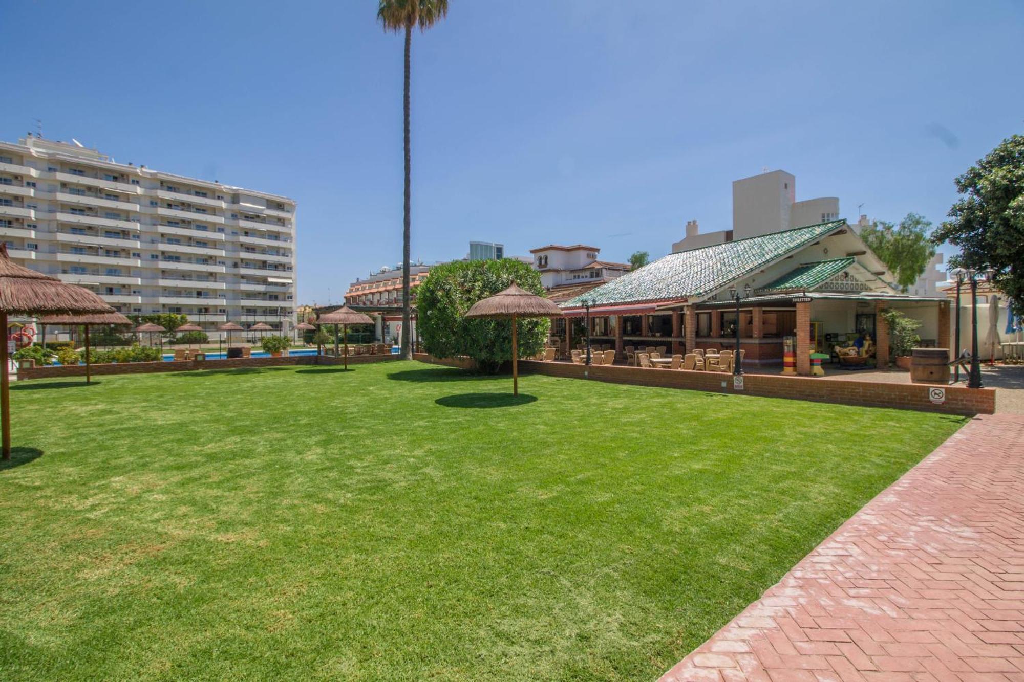 Carihuela Palace 417 By Ivi Real Estate Торремолинос Экстерьер фото
